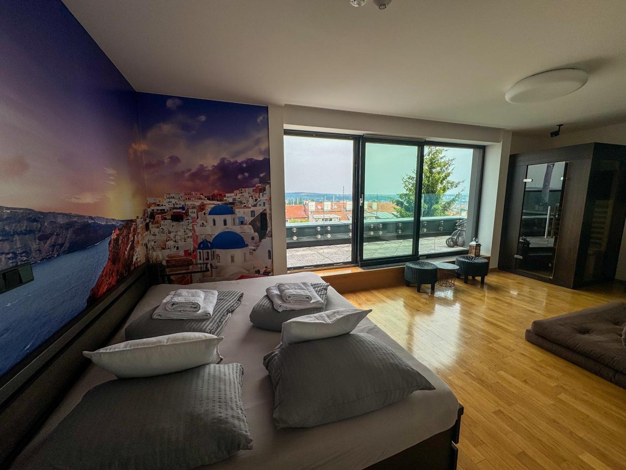Apartman Se Saunou A Terasou S Vyhledem Na Brno Luaran gambar