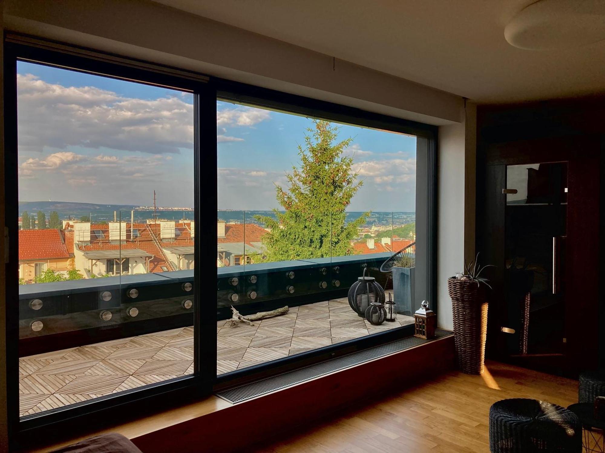 Apartman Se Saunou A Terasou S Vyhledem Na Brno Luaran gambar